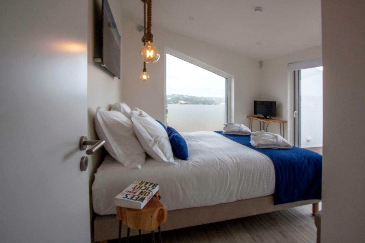 Hillside House Suites & Spa Фош-ду-Арелью Экстерьер фото