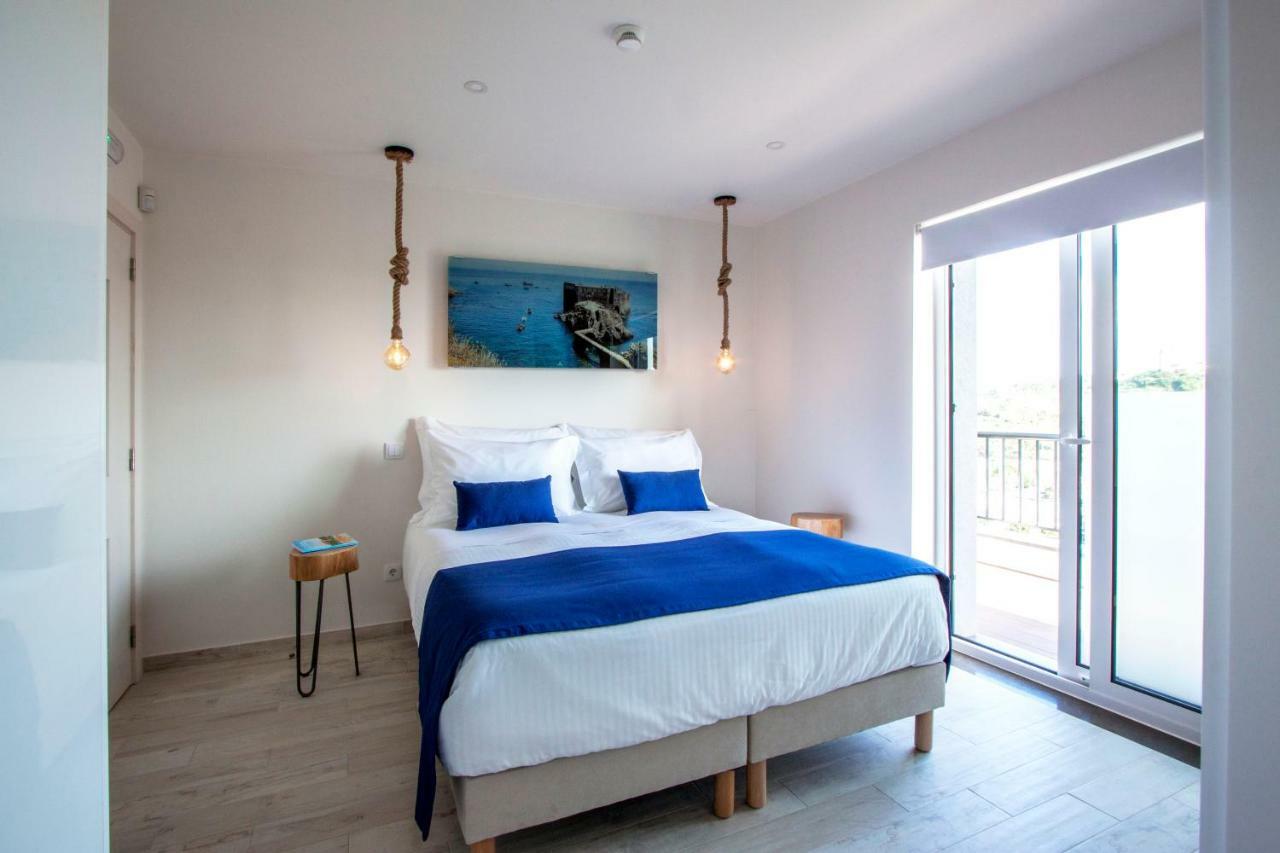 Hillside House Suites & Spa Фош-ду-Арелью Экстерьер фото